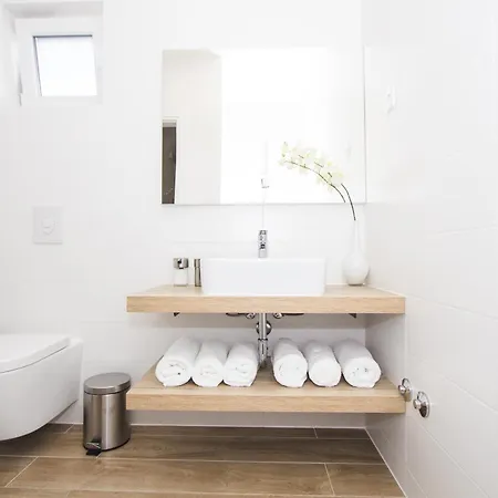 Olive Tree 2 Apartamento *