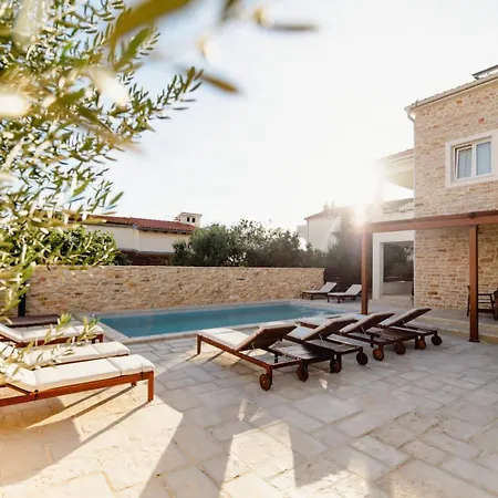 Olive Tree 2 Апартаменты *