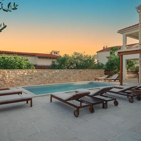 Olive Tree 2 * Водице