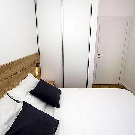 Apartamento Olive Tree 2 *