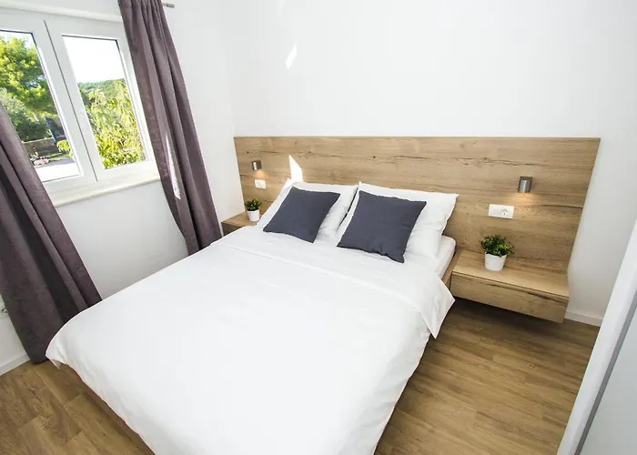 Olive Tree 2 * Водице