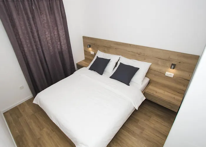 Olive Tree 2 Водице