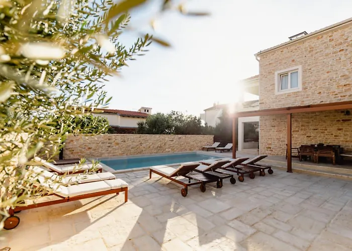 Olive Tree 2 Апартаменты *