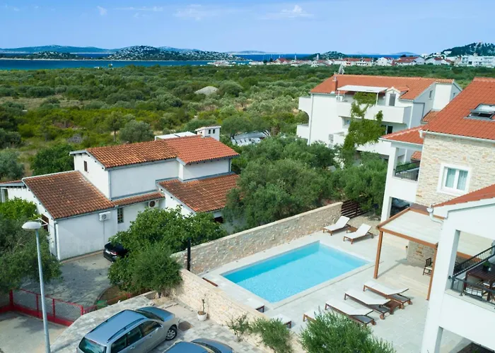 Appartement Olive Tree 2 *