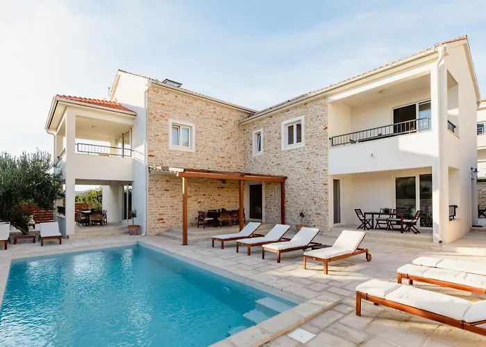 Olive Tree 2 * Водице